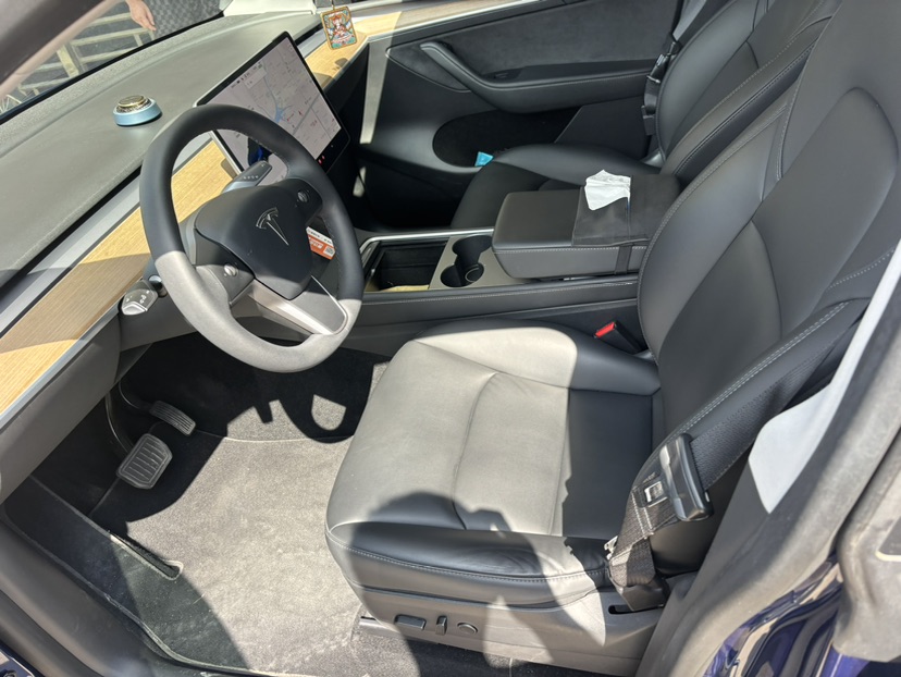 Tesla Model Y 2021 #3 Tesla Model Y 2021 car image #3