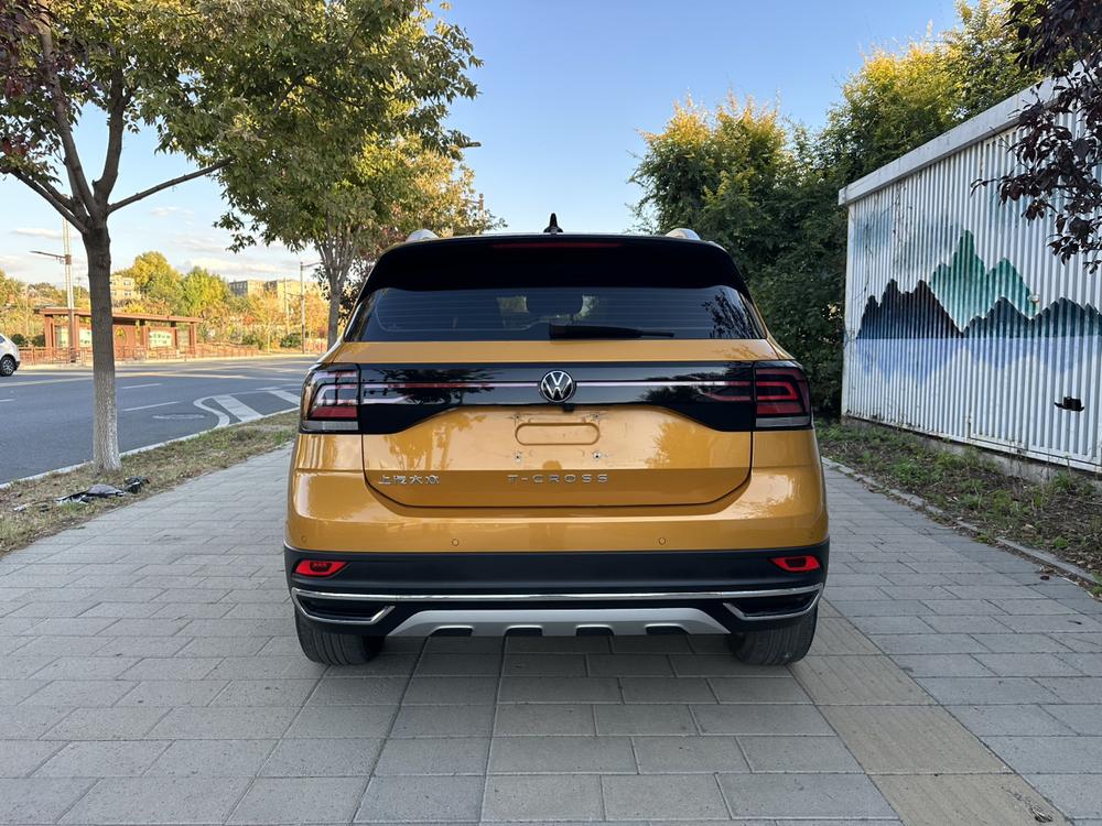 Volkswagen T-Cross 2023 #5 Volkswagen T-Cross 2023 car image #5
