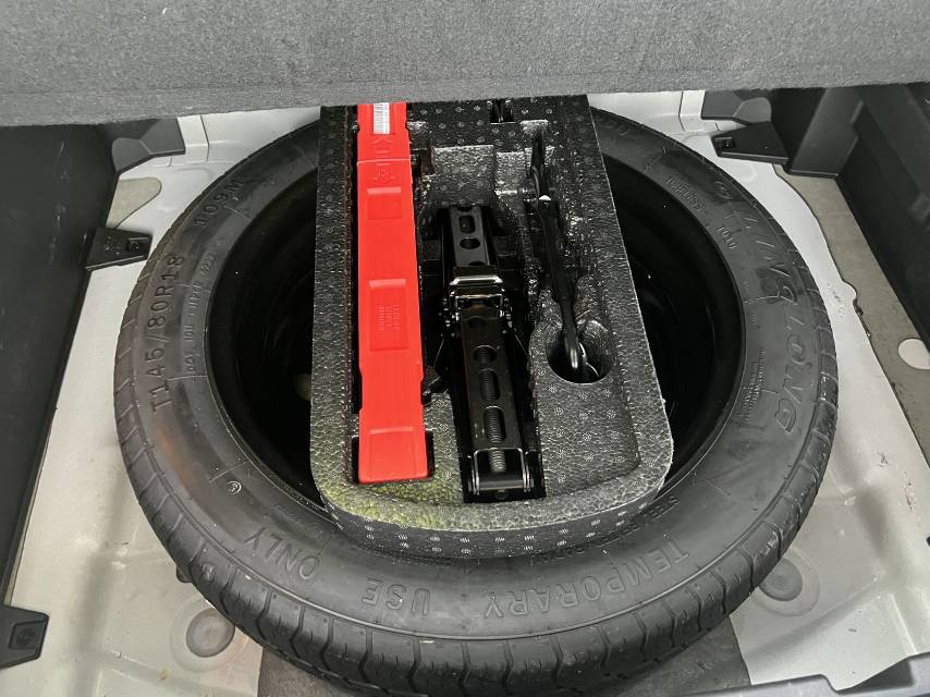 GEELY Vision X6 2022 car image #17