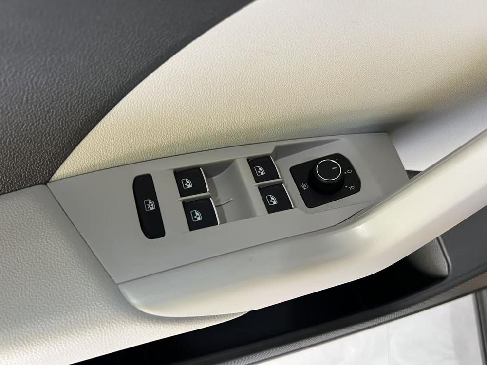 Volkswagen T-Cross 2021 car image #20