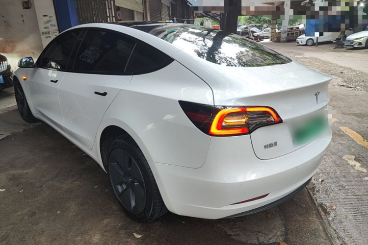 Tesla Model 3 2022 car image #5