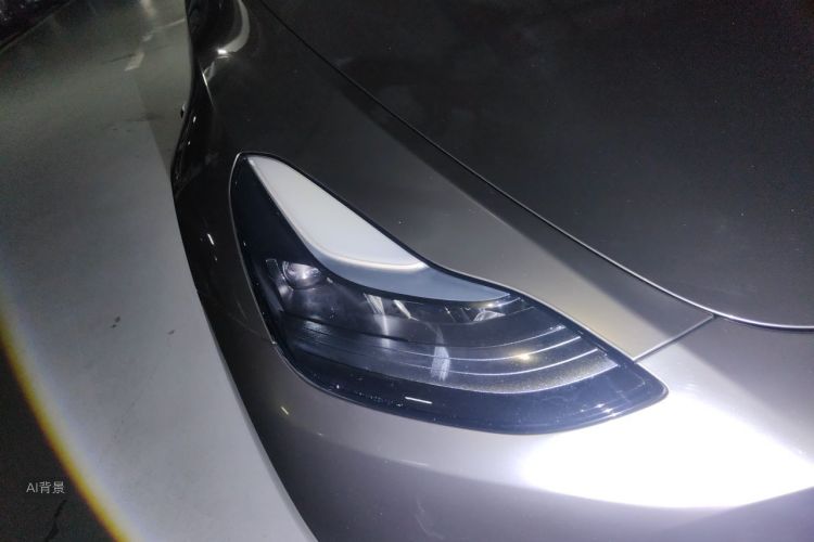 Tesla Model Y 2024 #8 Tesla Model Y 2024 car image #8