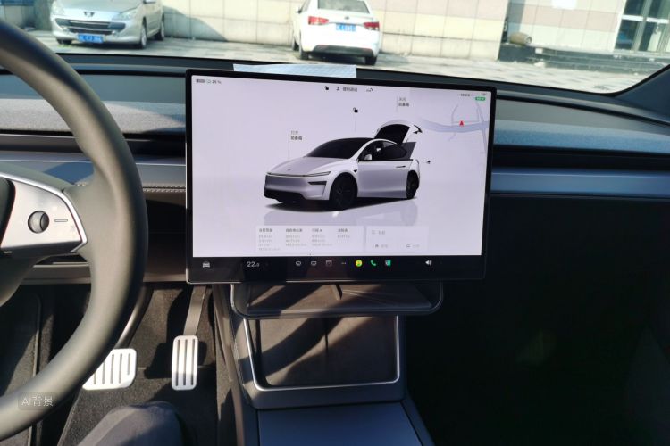 Tesla Model Y 2026 #15 Tesla Model Y 2026 car image #15