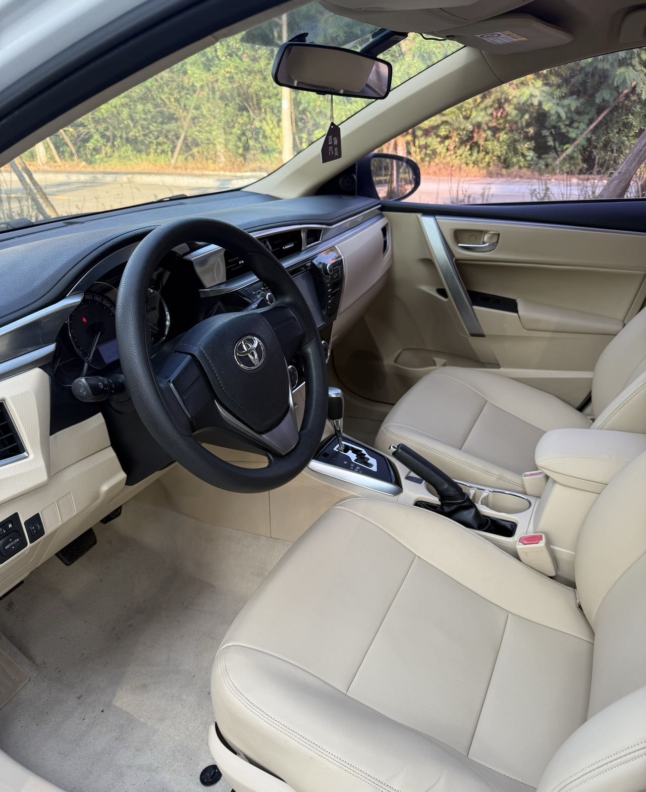 Toyota Corolla 2015 #7 Toyota Corolla 2015 car image #7
