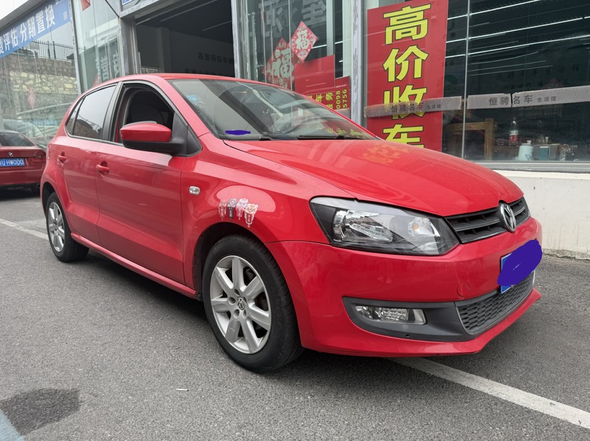 Volkswagen Polo 2011 Volkswagen Polo 2011 car image