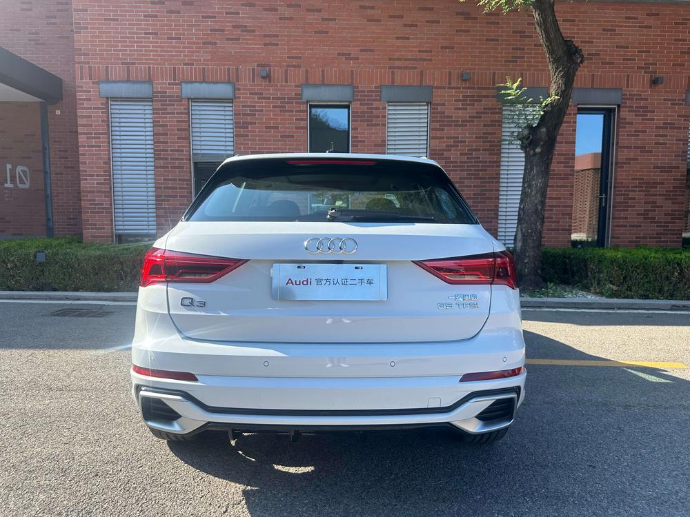 Audi Q3 2025 #3 Audi Q3 2025 car image #3