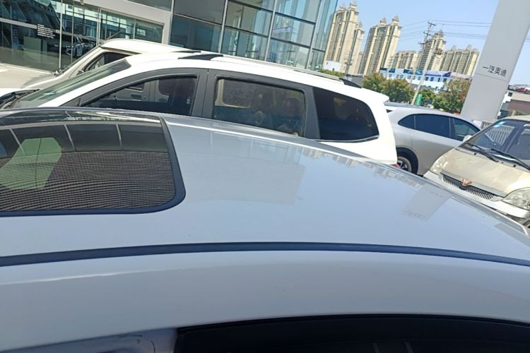 GEELY Emgrand 2015 car image #25