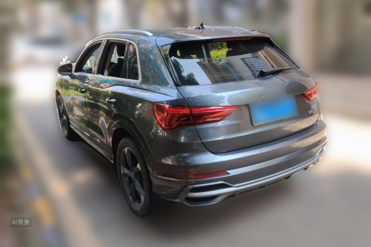 Audi Q3 2021 car image #5