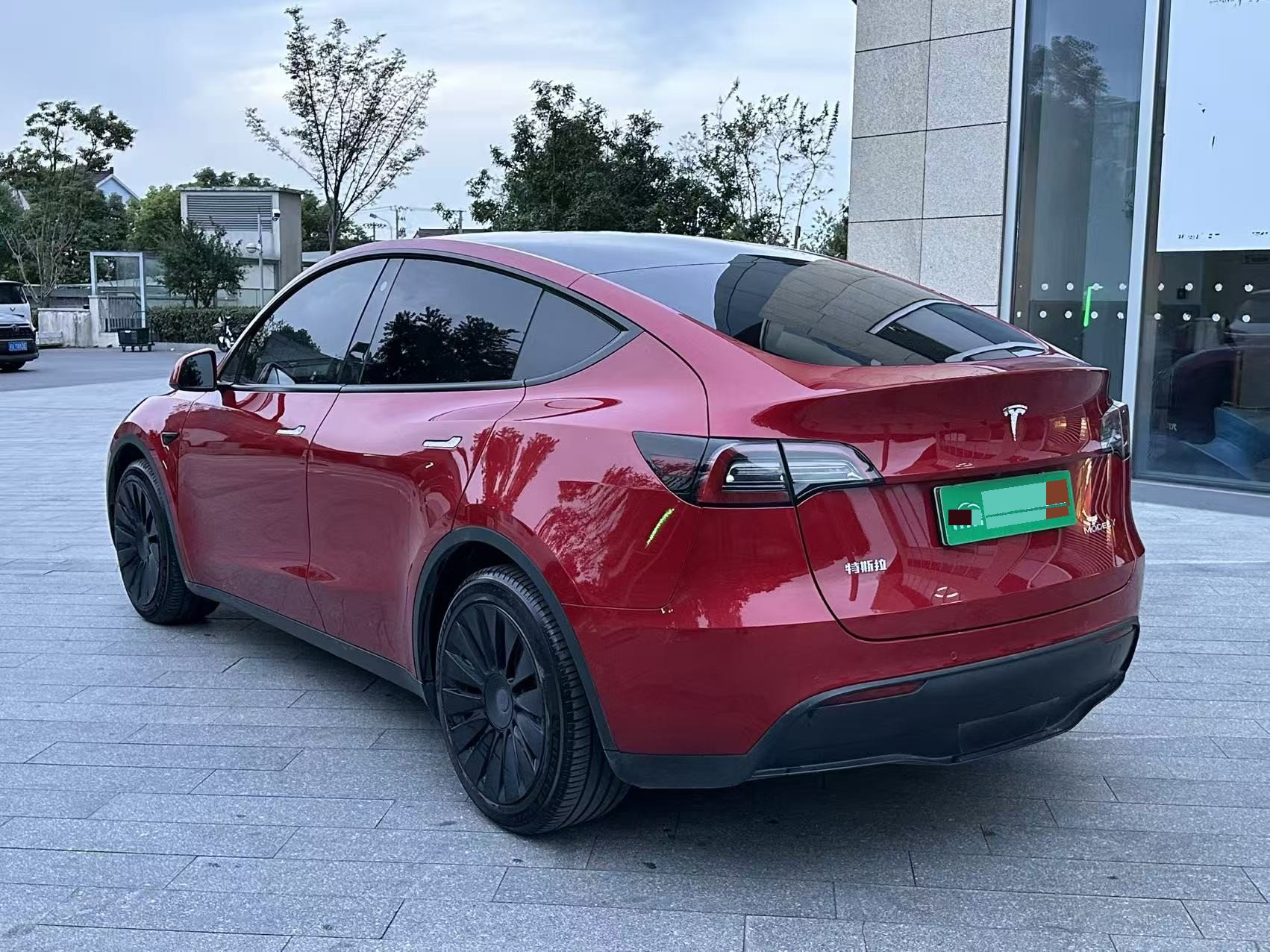 Tesla Model Y 2021 #8 Tesla Model Y 2021 car image #8
