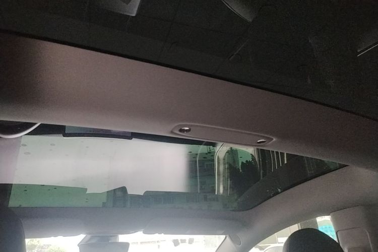 Tesla Model 3 2020 car image #20