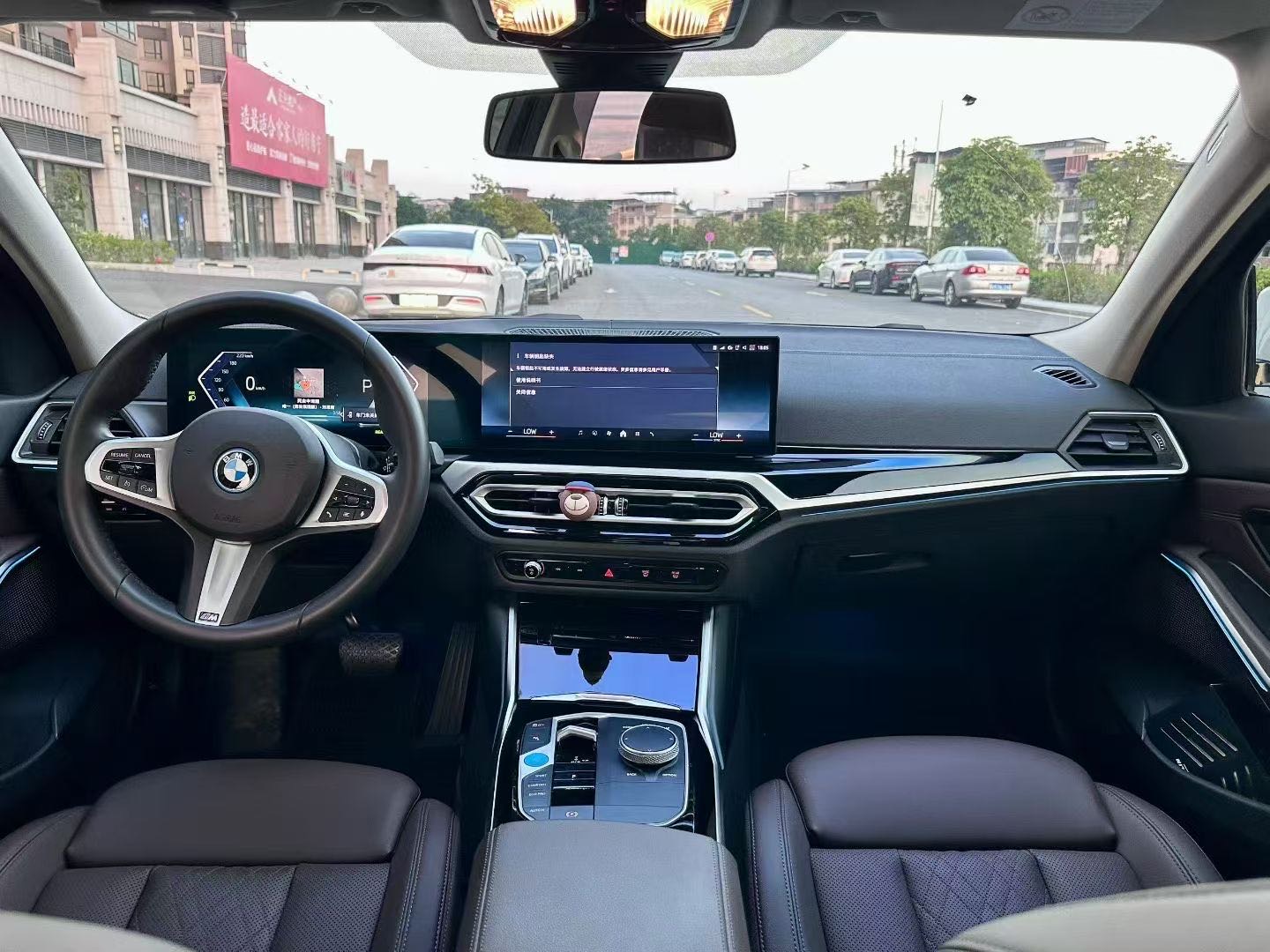 BMW i3 2024 car image #5