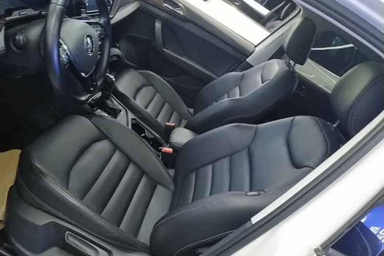 Volkswagen Tharu 2020 car image #15