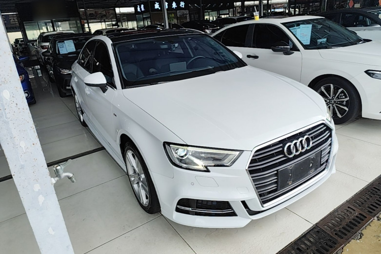 Audi A3 2018 #4 Audi A3 2018 car image #4