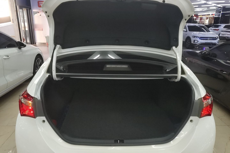 Toyota Corolla 2018 #19 Toyota Corolla 2018 car image #19