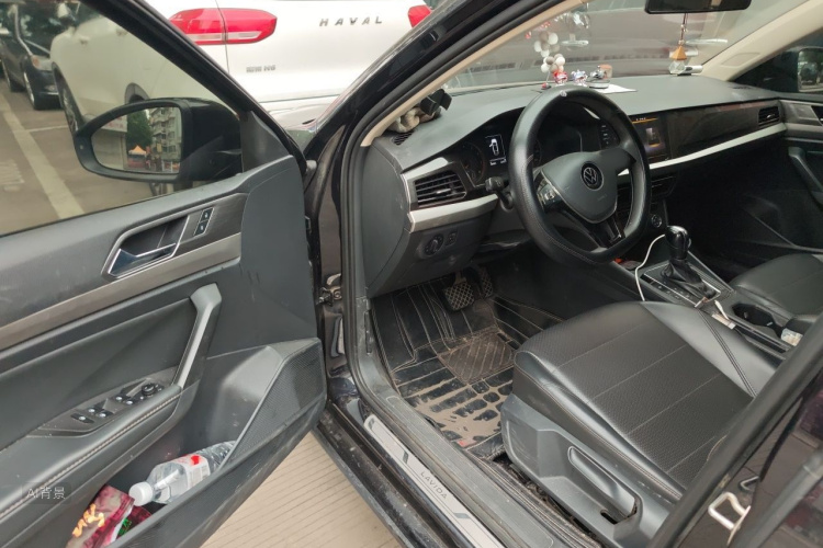 Volkswagen Lavida 2021 car image #18