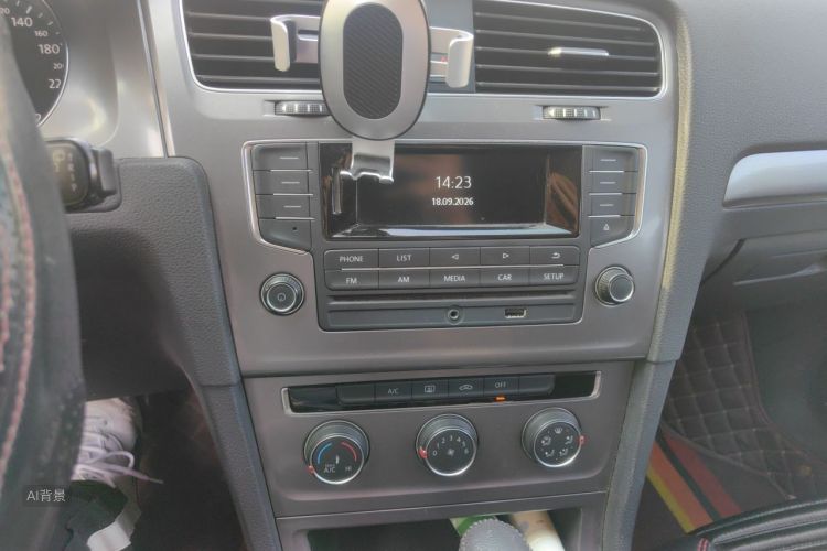 Volkswagen Golf 2016 car image #15
