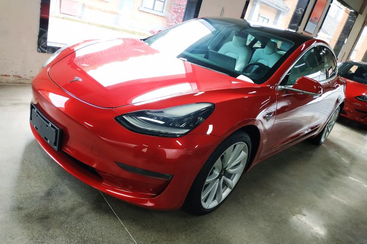 Tesla Model 3 2020 car image #2