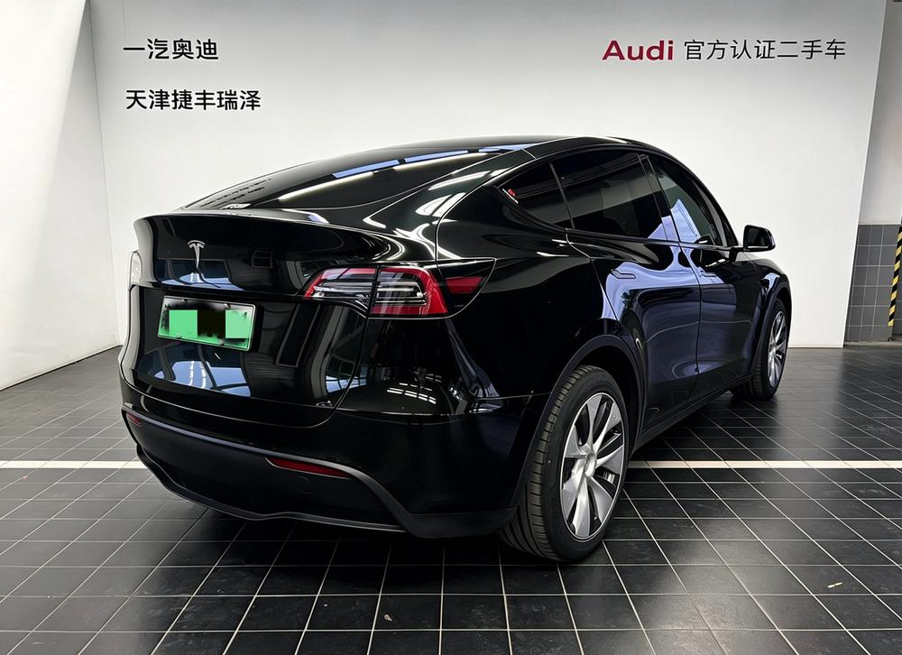 Tesla Model Y 2021 #7 Tesla Model Y 2021 car image #7