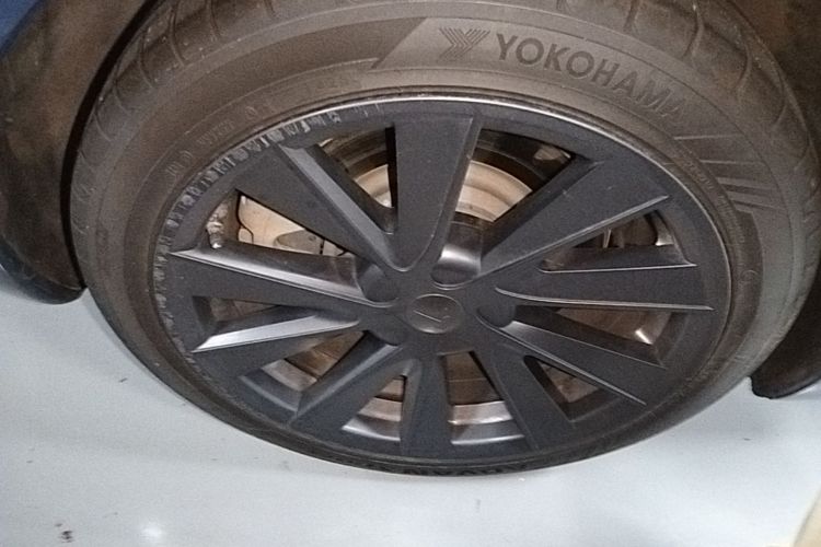 Tesla Model 3 2020 imagen de coche #10