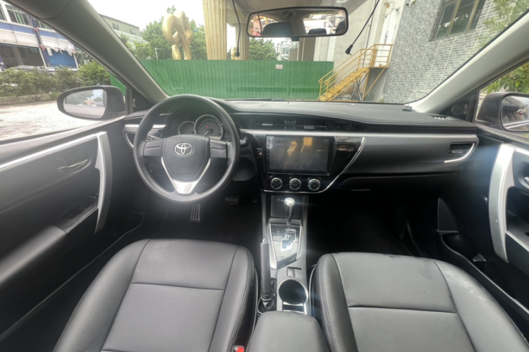 Toyota Corolla 2018 #11 Toyota Corolla 2018 car image #11