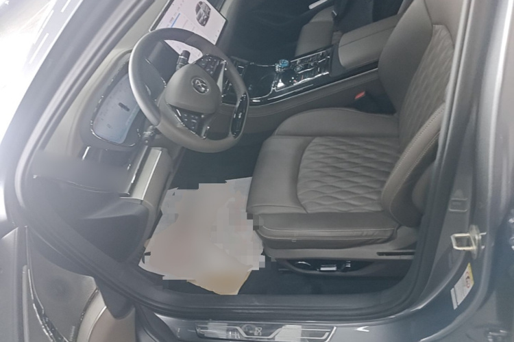 BYD Han 2022 car image #19