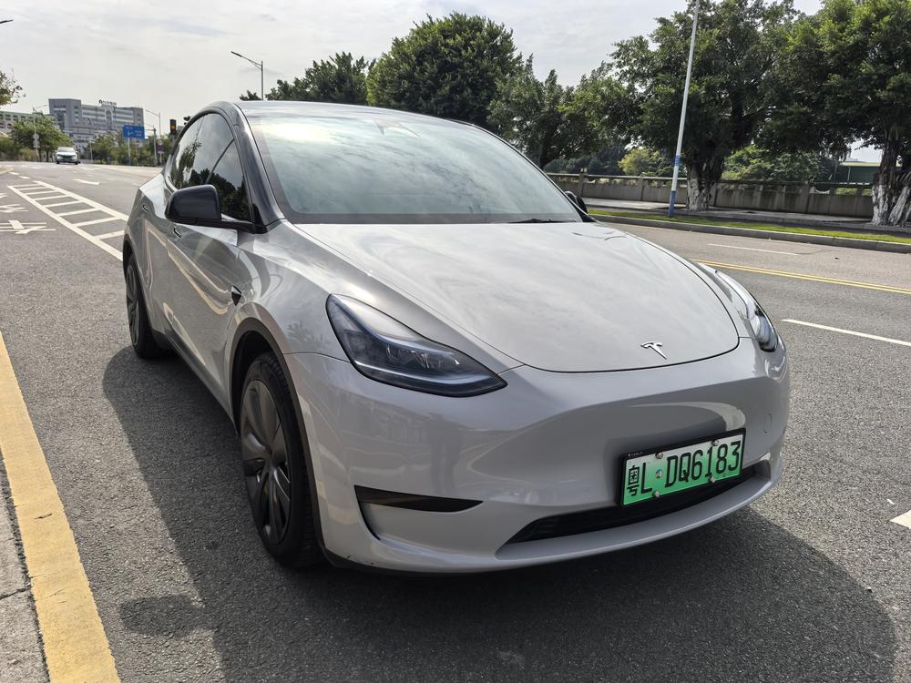 Tesla Model Y 2023 #3 Tesla Model Y 2023 immagine di auto #3