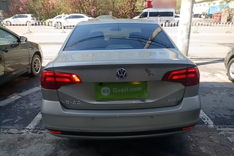 Volkswagen Bora 2019 #6 Volkswagen Bora 2019 car image #6