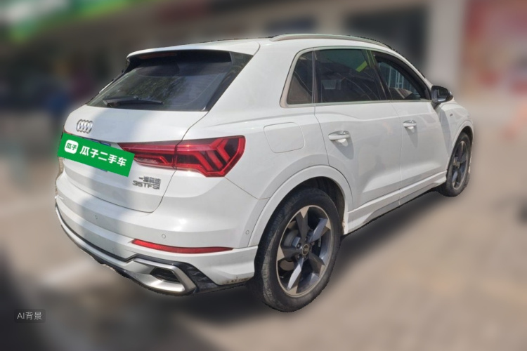 Audi Q3 2024 car image #7