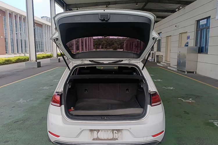 Volkswagen Golf 2020 immagine di auto #21