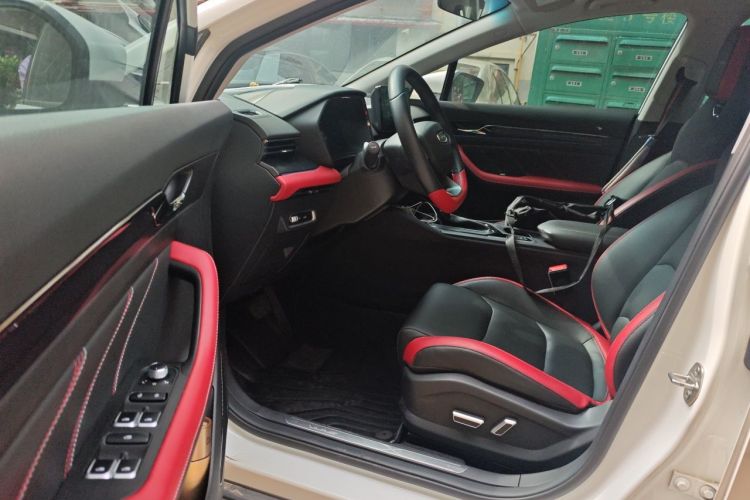 GEELY Emgrand S 2021 #13 GEELY Emgrand S 2021 image de voiture #13