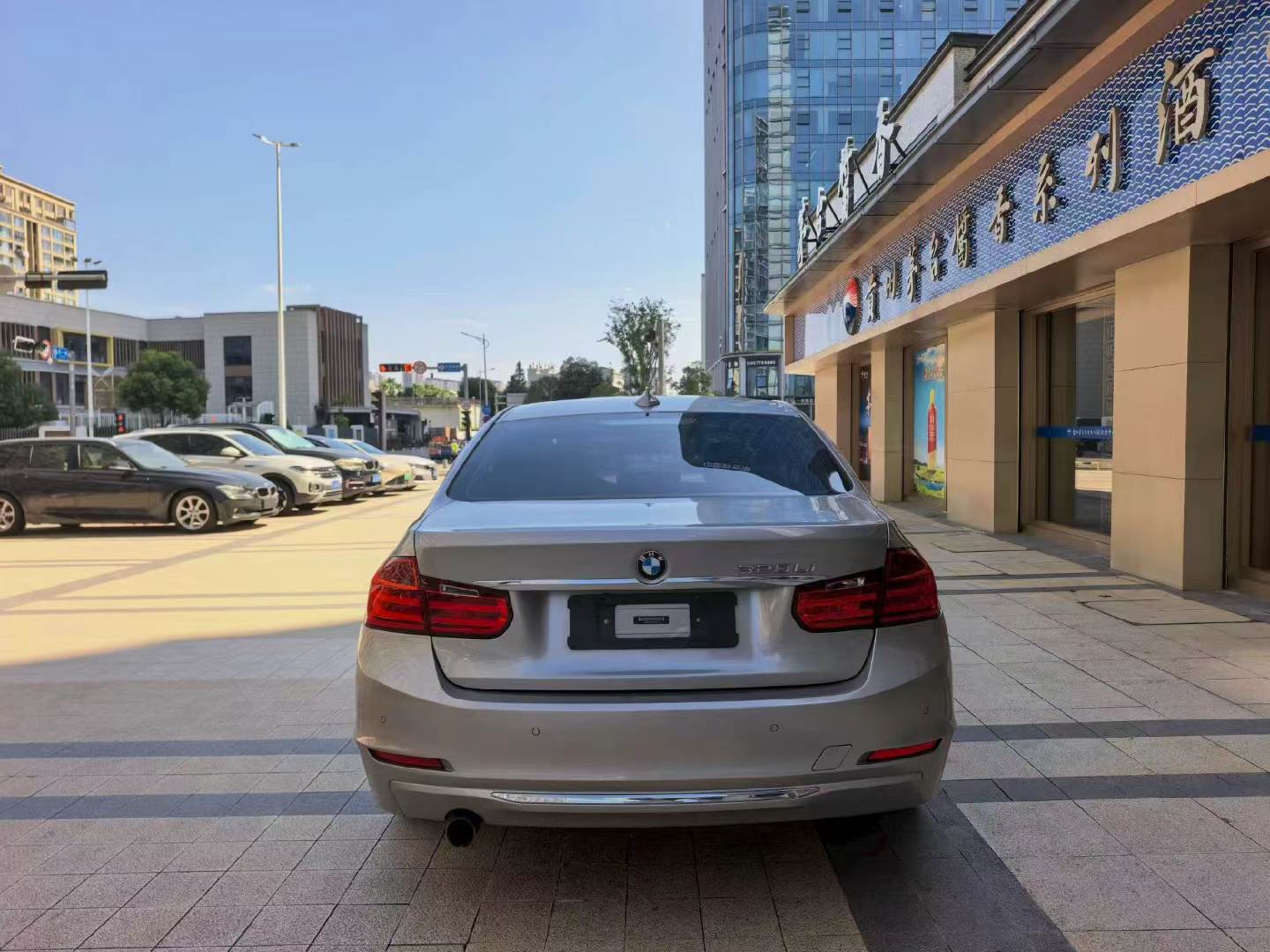 BMW 3 Series 2013 #9 BMW 3 Series 2013 car image #9