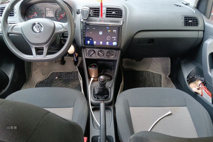 Volkswagen Polo 2018 car image #11