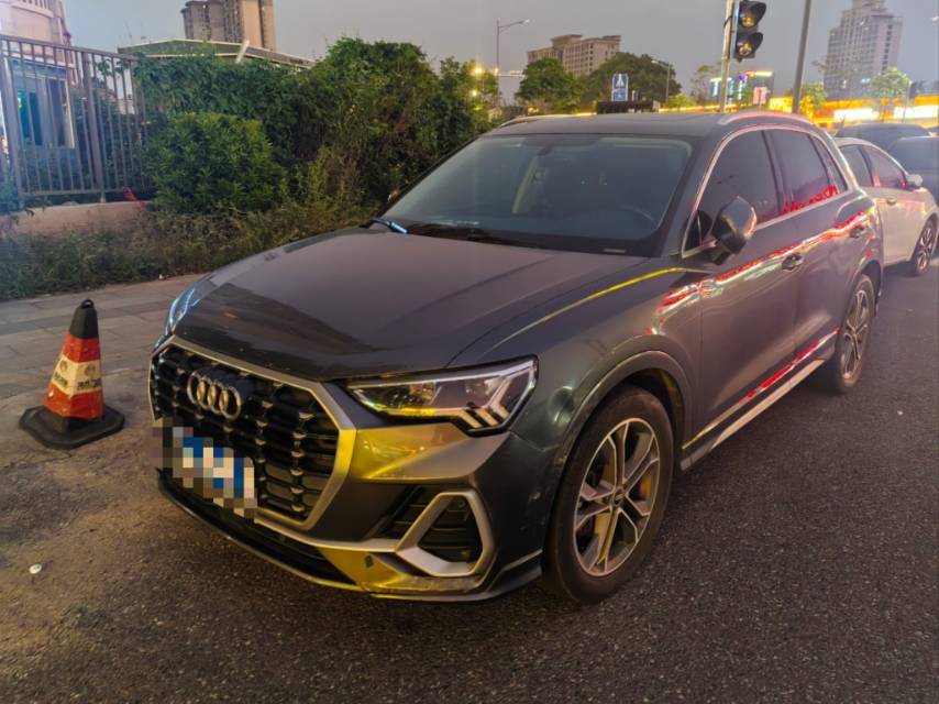 Audi Q3 2022 Audi Q3 2022 car image