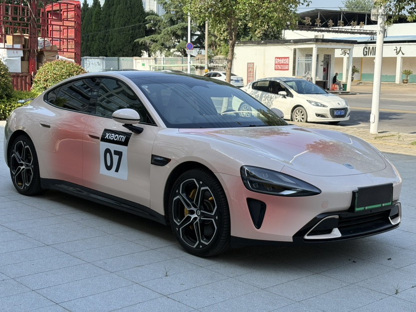 MI SU7 2025 MI SU7 2025 immagine di auto