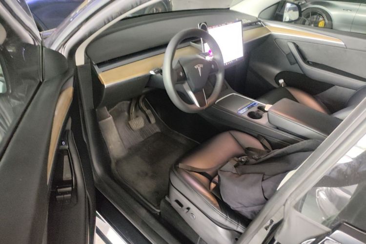 Tesla Model Y 2021 #16 Tesla Model Y 2021 immagine di auto #16