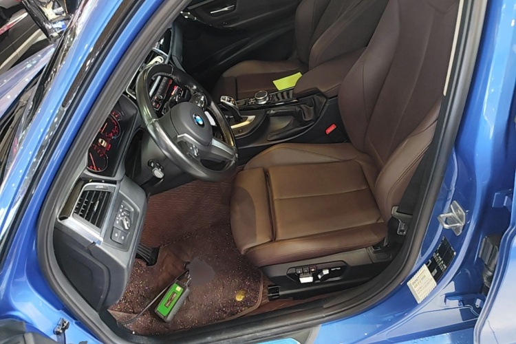 BMW 3 Series 2019 #15 BMW 3 Series 2019 car image #15
