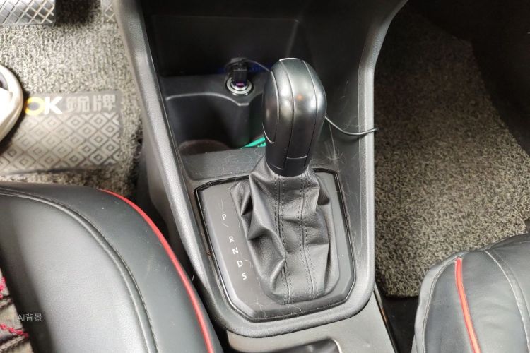 Volkswagen Santana 2018 car image #16