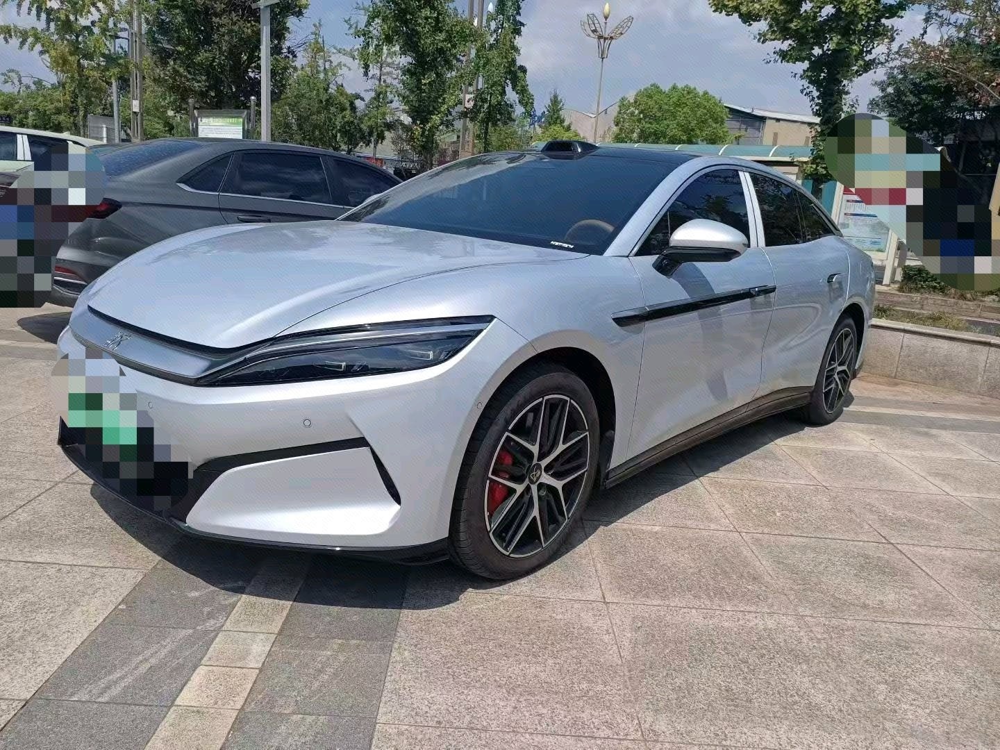 BYD HanL 2025 car image 