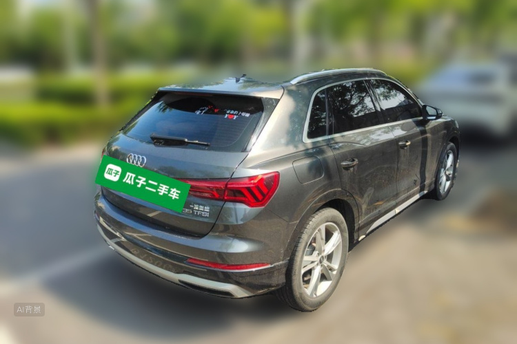 Audi Q3 2022 car image #7