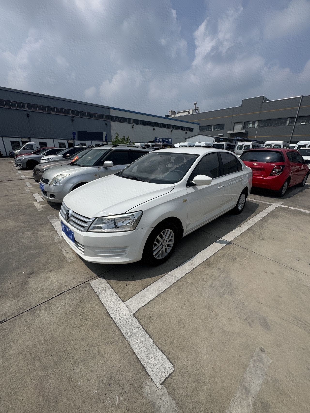 Volkswagen Santana 2013 Volkswagen Santana 2013 car image