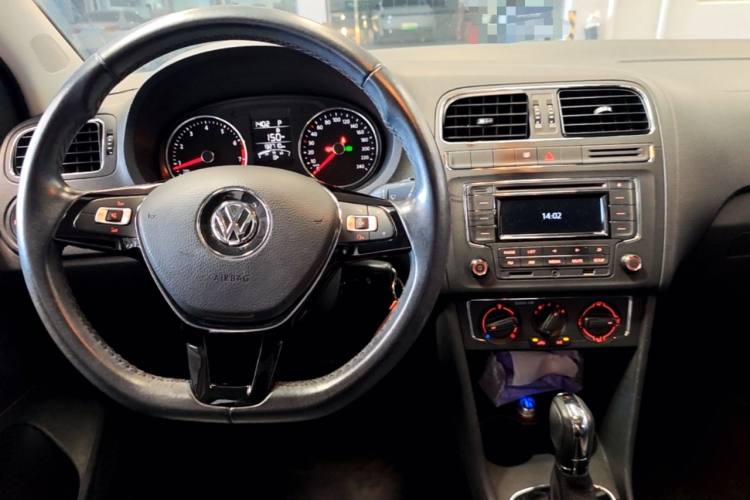 Volkswagen Polo 2017 #11 Volkswagen Polo 2017 car image #11