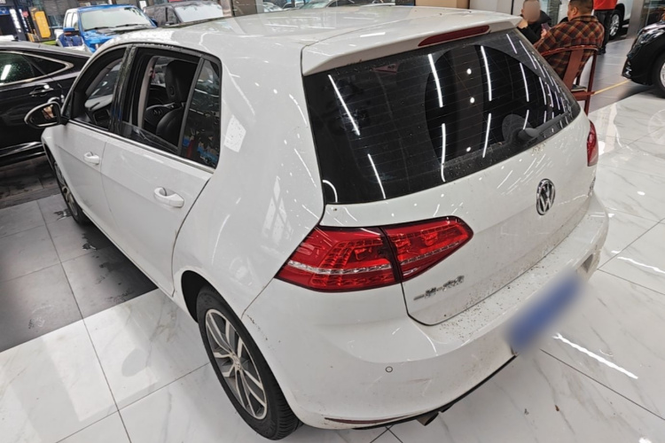 Volkswagen Golf 2016 car image #5