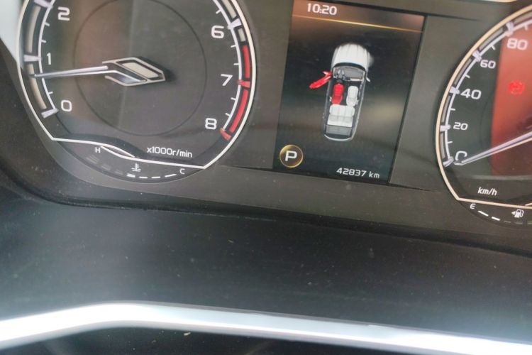 GEELY Coolray 2021 immagine di auto #8
