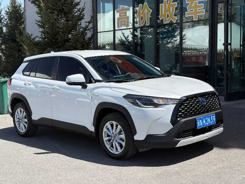 Toyota Corolla Cross 2024 immagine di auto #3