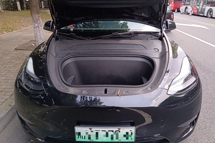 Tesla Model Y 2021 #22 Tesla Model Y 2021 car image #22