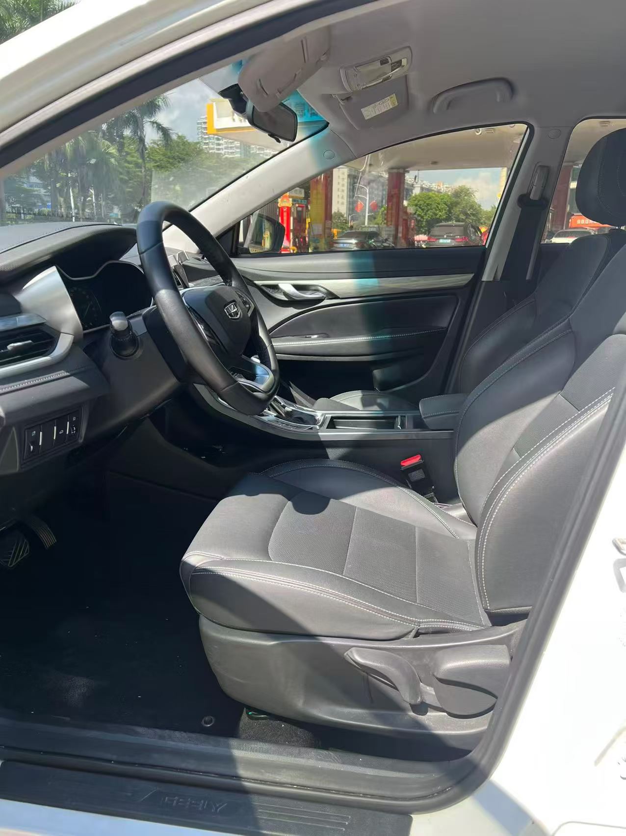 GEELY Emgrand 2020 #4 GEELY Emgrand 2020 car image #4