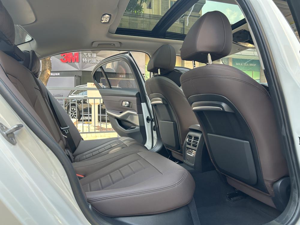 BMW 3 Series 2021 imagen de coche #11