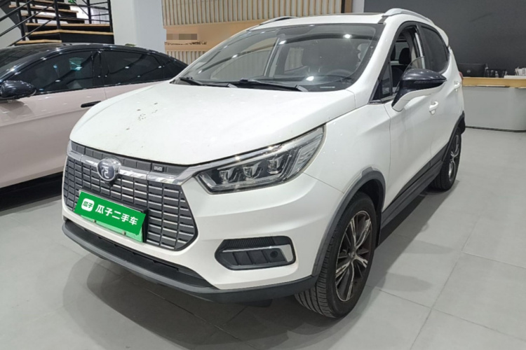 BYD Yuan New Energy 2019 car image #2