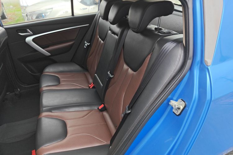 GEELY Emgrand 2017 car image #17