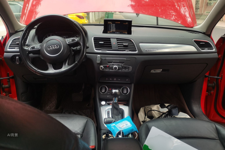 Audi Q3 2016 car image #11
